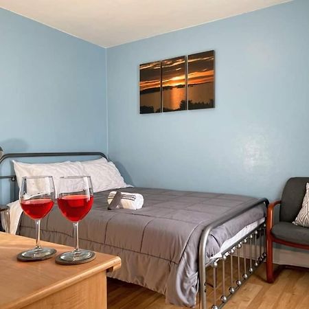 2 Bedroom Apt Near Great Lakes Naval Base And 6 Flags Waukegan Ngoại thất bức ảnh