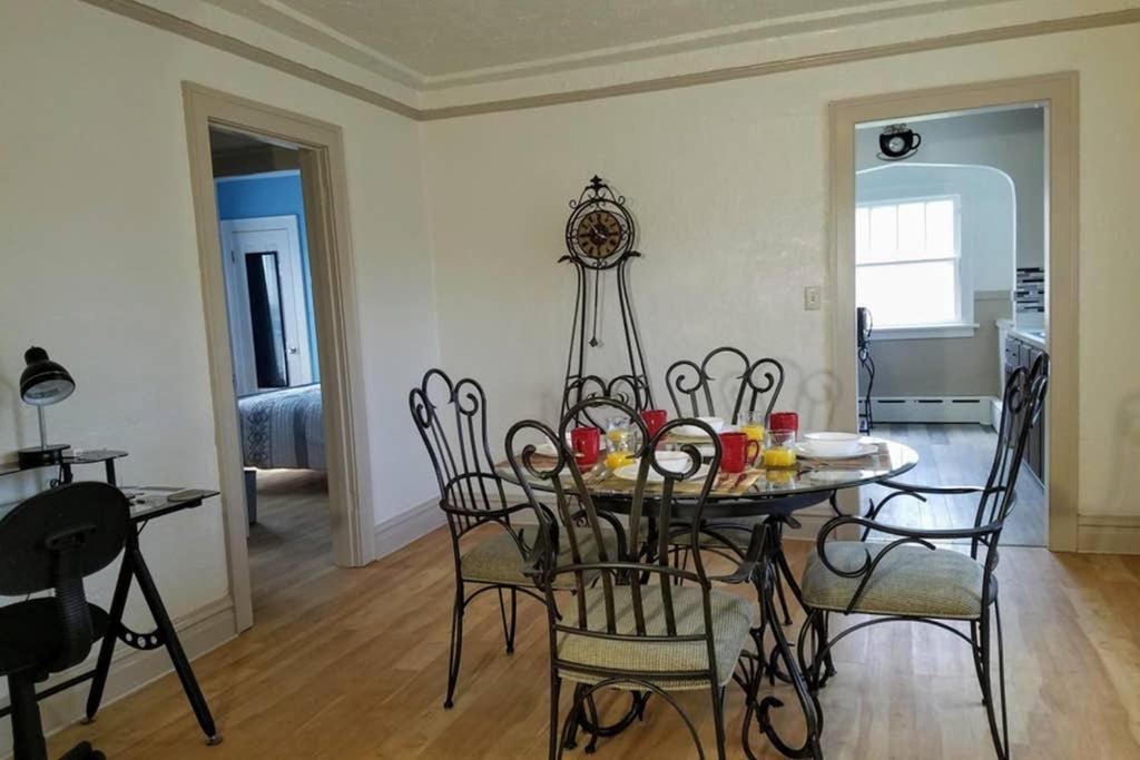 2 Bedroom Apt Near Great Lakes Naval Base And 6 Flags Waukegan Ngoại thất bức ảnh