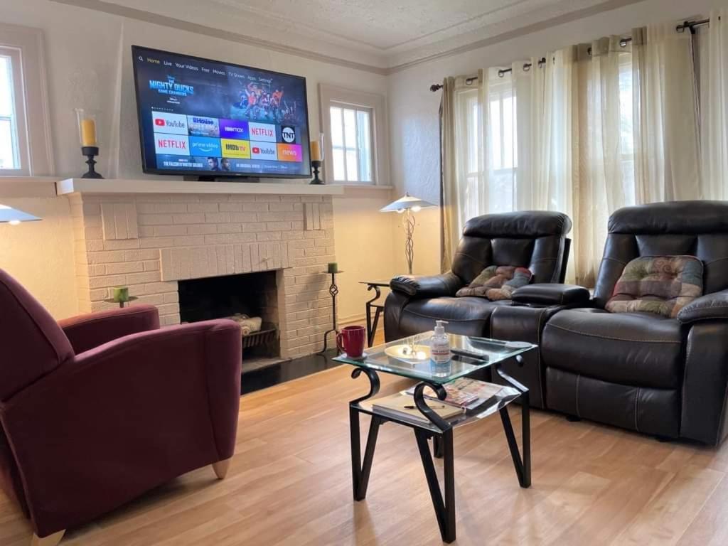2 Bedroom Apt Near Great Lakes Naval Base And 6 Flags Waukegan Ngoại thất bức ảnh